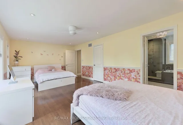 Additional image 22 of 47 Laurel Ave