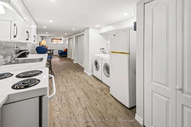 Additional image 27 of 658 Dundas St