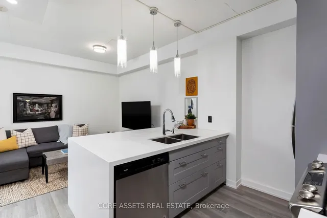 Additional image 4 of 127 Queen St Unit 1002