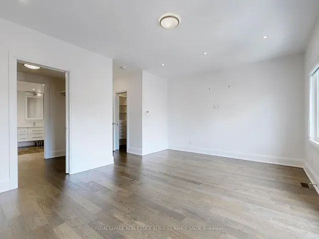 Additional image 12 of 2460B Bayview Ave