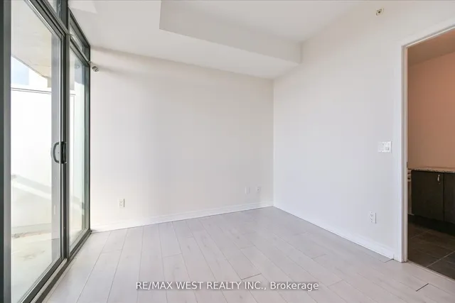 Additional image 12 of 2522 Keele St Unit 618