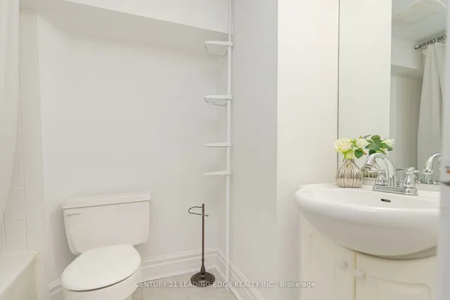 Additional image 32 of 123 Cadorna Ave