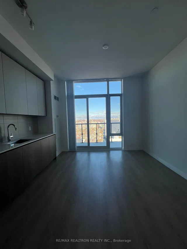 Additional image 16 of 28 Widmer St Unit GPH26