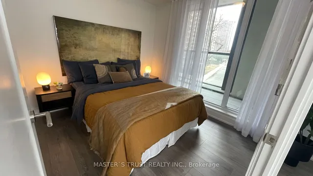 Additional image 4 of 575 Bloor St Unit 208