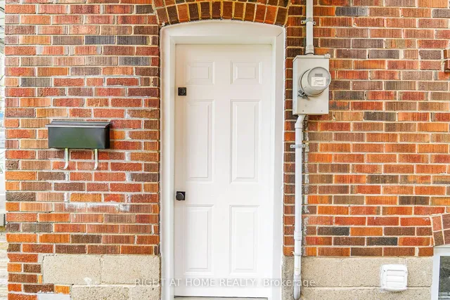 Additional image 24 of 1360 Woodbine Ave