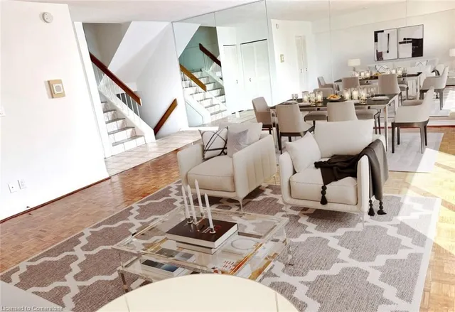 Additional image 10 of 33 Harbour Sq Unit 2037