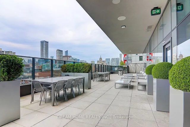 Additional image 32 of 330 Richmond St Unit 1717