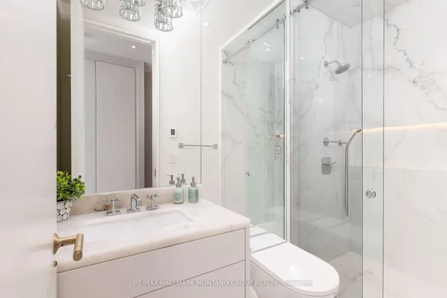 Additional image 31 of 200 Cumberland St Unit 3802