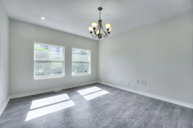 Additional image 29 of 35 Duncombe Blvd