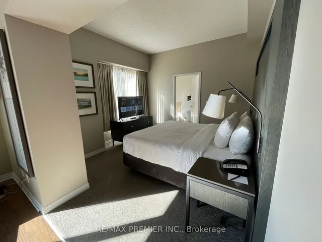 Additional image 11 of 1 King St Unit 3012