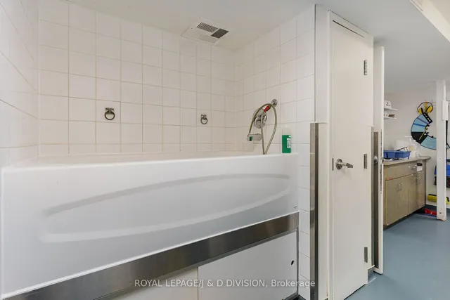 Additional image 32 of 29 Chaplin Cres