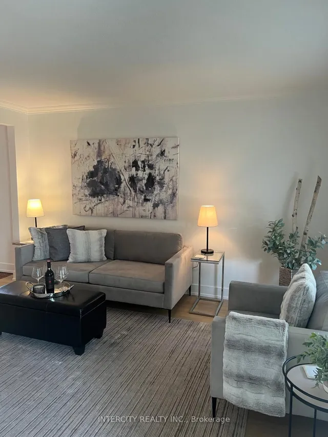 Additional image 29 of 32 Rothsay Ave