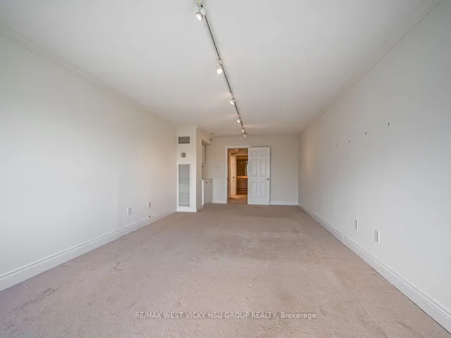 Additional image 29 of 130 Carlton St Unit 1505