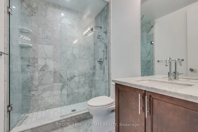 Additional image 18 of 39 Queens Quay Unit 329
