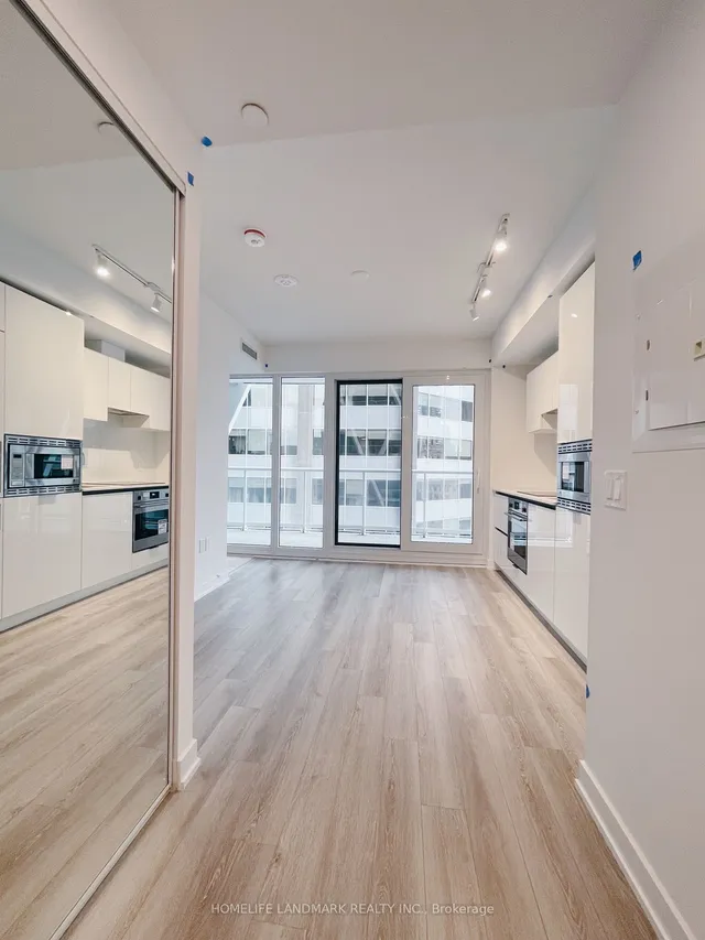 Additional image 10 of 230 Simcoe St Unit 1629