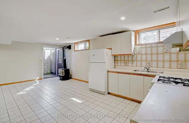 Additional image 17 of 35 Highland Hill