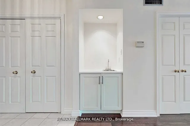 Additional image 4 of 215 The Donway Unit 310