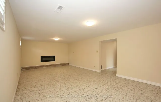 Additional image 25 of 112 Arleta Ave