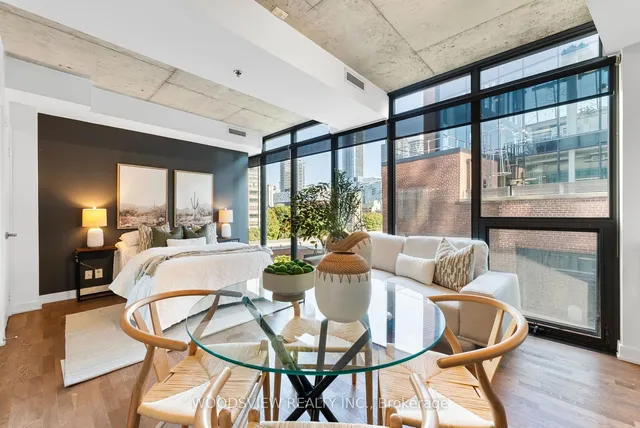 15 Beverley St Unit 705