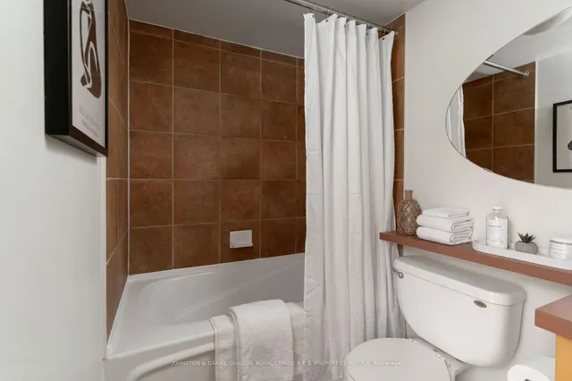 Additional image 26 of 800 King St Unit 210