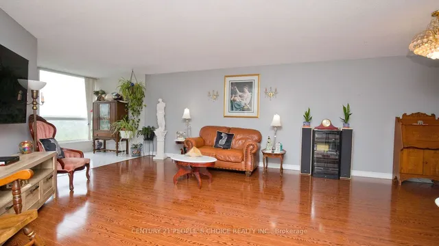 Additional image 10 of 5 Rowntree Rd Unit 805