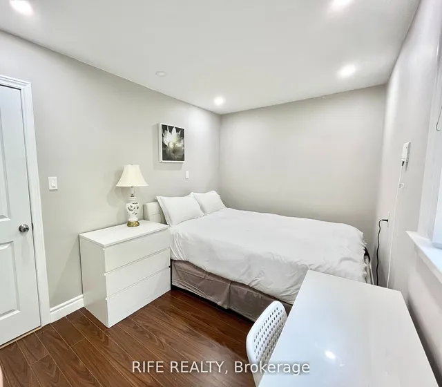 Additional image 23 of 298 Empress Ave