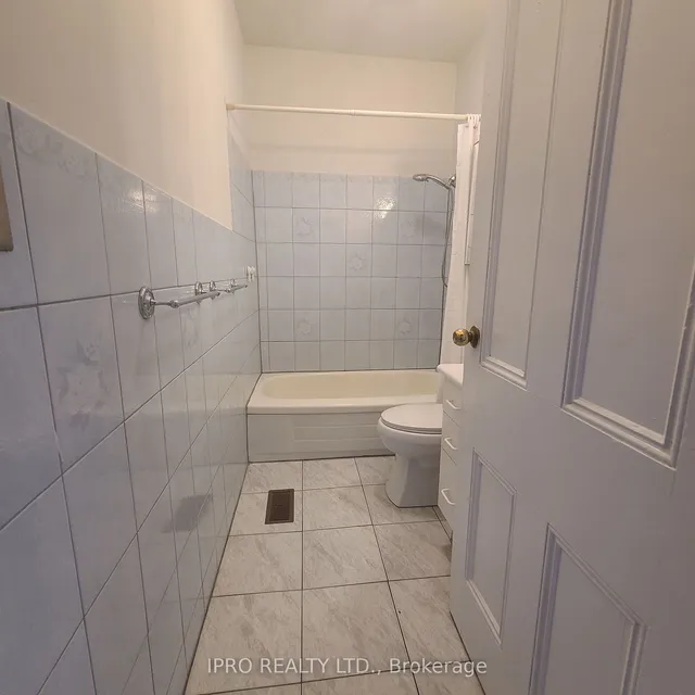 Additional image 20 of 64 Robinson St