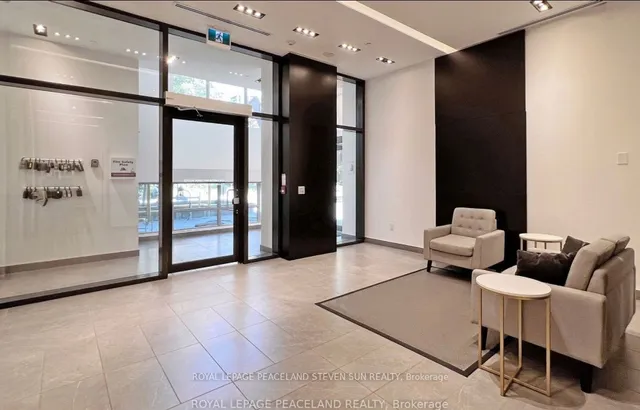 Additional image 5 of 17 Dundonald St Unit 704