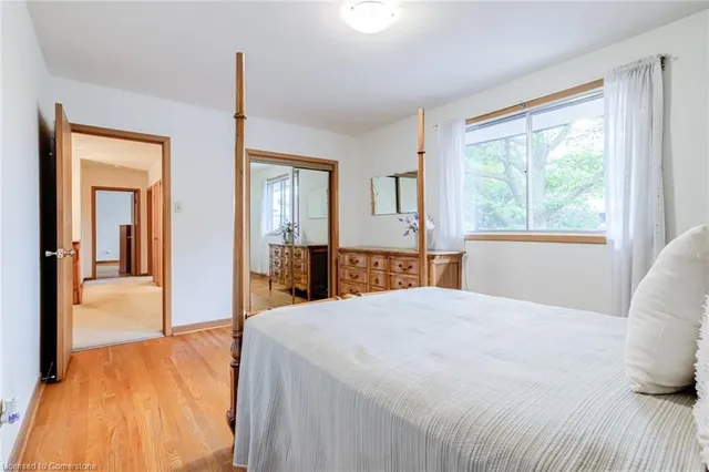 Additional image 28 of 18 Burnt Log Cres