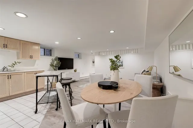 Additional image 32 of 78 Glen Manor Dr