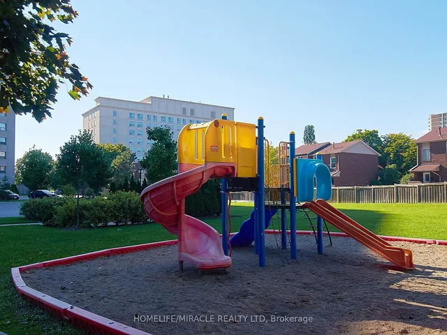 Additional image 31 of 475 The West Mall Unit 510