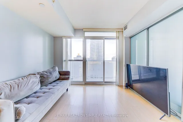 Additional image 13 of 85 Queen's Wharf Rd Unit 802