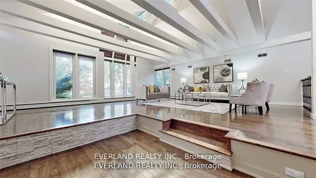 Additional image 15 of 98 Rathburn Rd