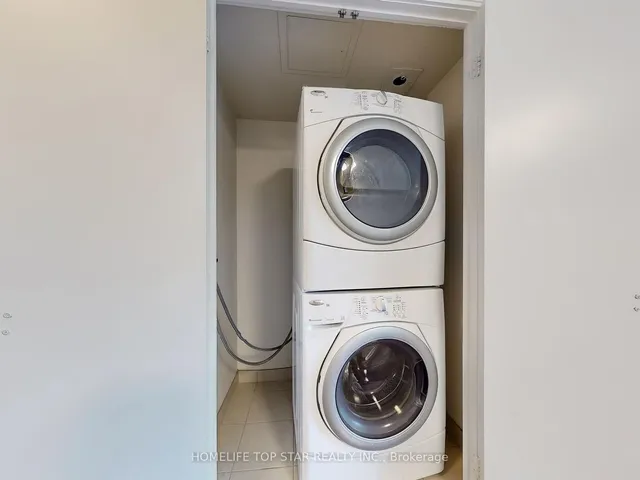 Additional image 25 of 135 Village Green Sq Unit 2821