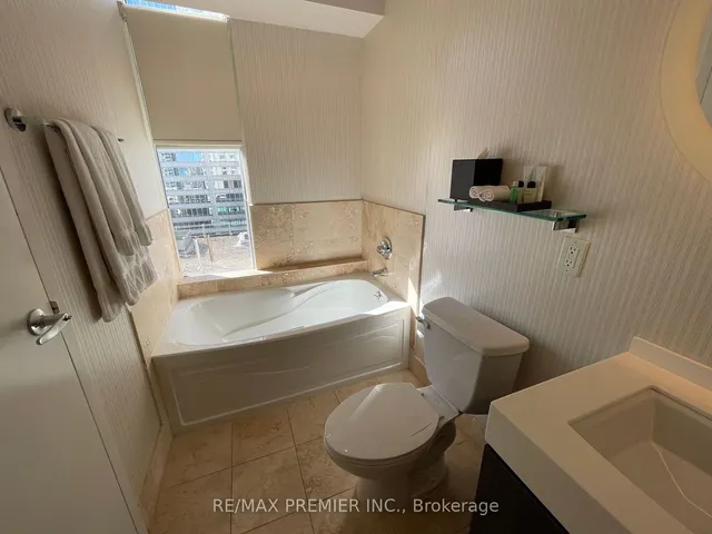 Additional image 15 of 1 King St Unit 3012