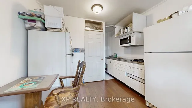 Additional image 4 of 34 Walsh Ave