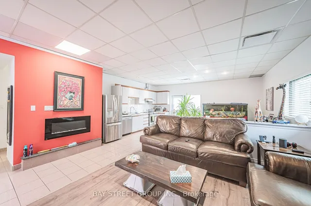 Additional image 26 of 240 Pellatt Ave