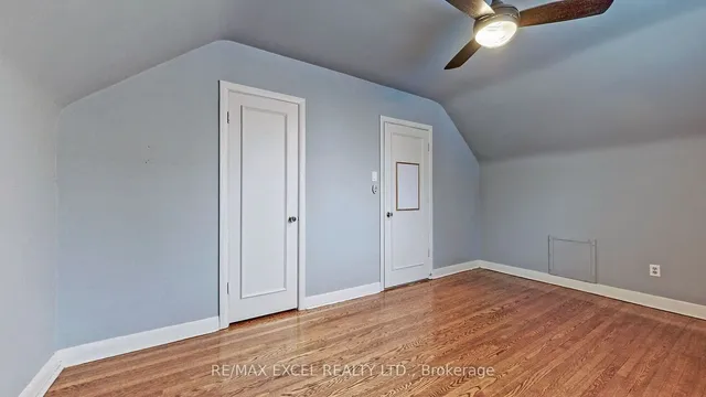 Additional image 27 of 54 Centre Ave