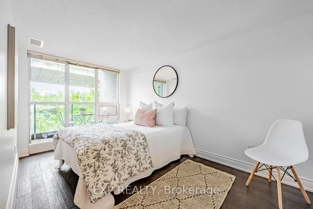 Additional image 12 of 231 Fort York Blvd Unit 327