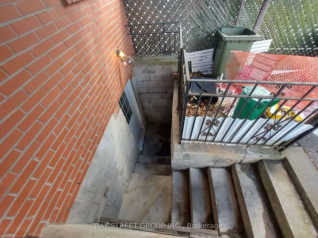 Additional image 34 of 70 Lansdowne Ave