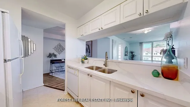 Additional image 17 of 1765 Queen St Unit 306