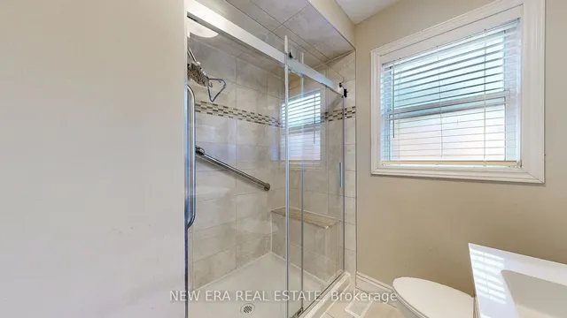 Additional image 17 of 1 Fairbourne Cres