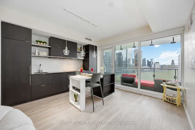 Additional image 22 of 197 Yonge St Unit 1411