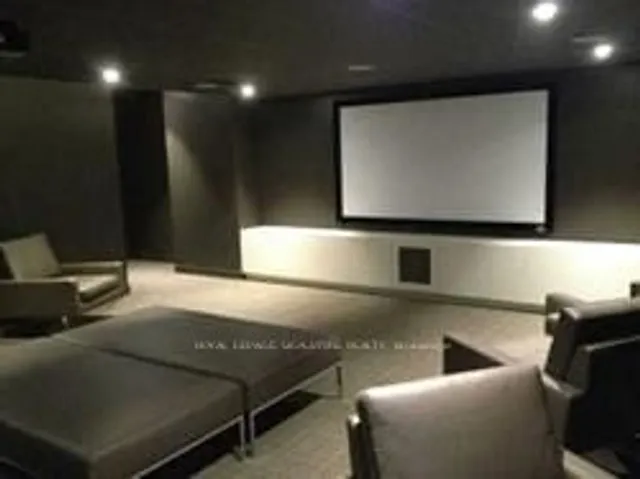 Additional image 27 of 170 Sumach St Unit 401