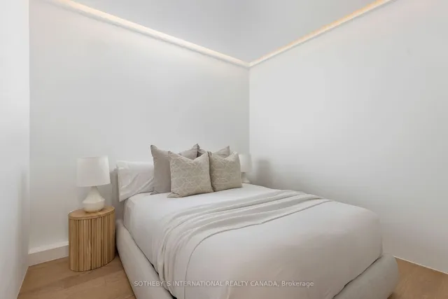 Additional image 28 of 90 Sumach St Unit 702