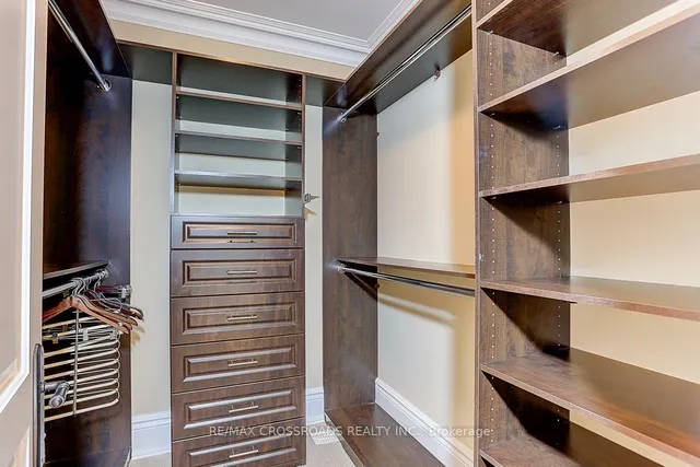 Additional image 28 of 2 Sorrel Crt