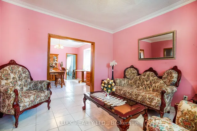 Additional image 10 of 377 Glenholme Ave