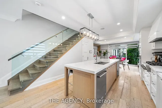 Additional image 13 of 3062 Bayview Ave