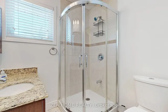 Additional image 24 of 38 Cresthaven Dr