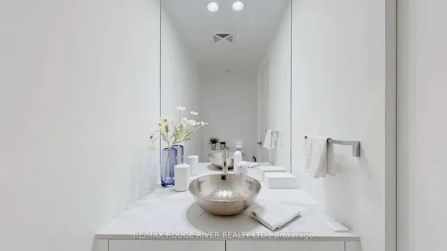 Additional image 20 of 701 Sheppard Ave Unit 702